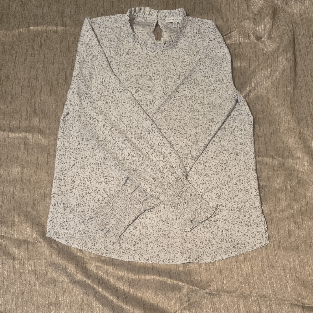 Chic Ruffle Neck Blouse in Gray